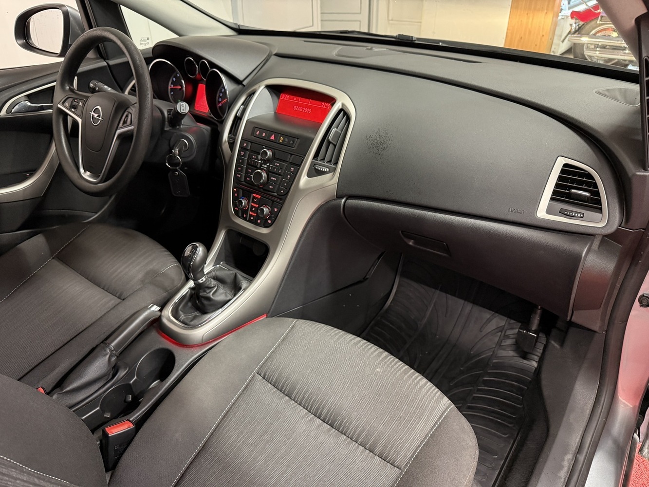 Opel Astra vaihtoauto