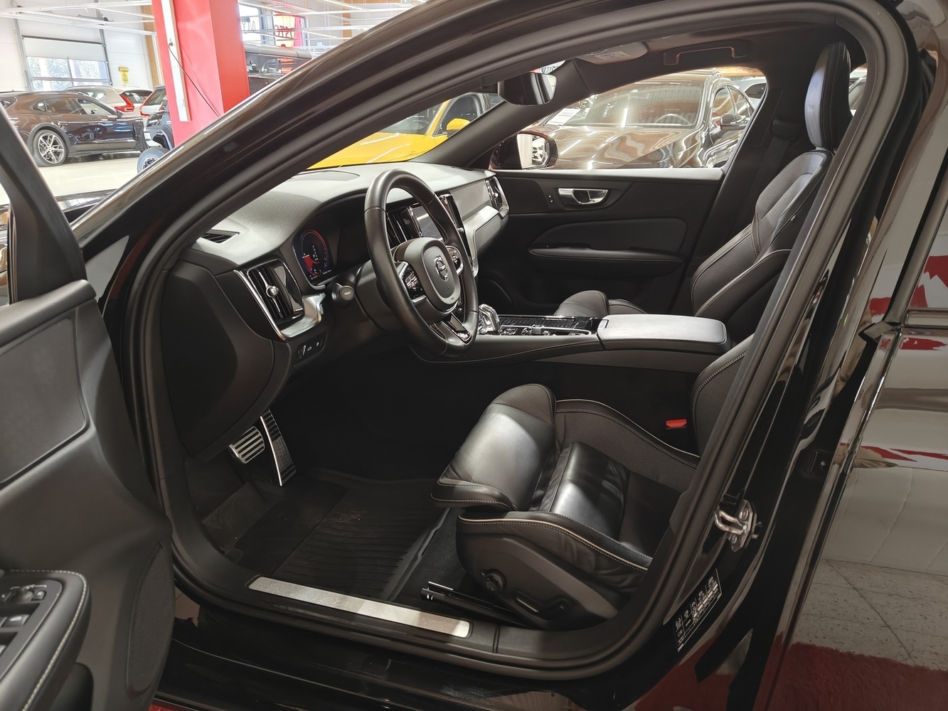 Volvo V60 vaihtoauto