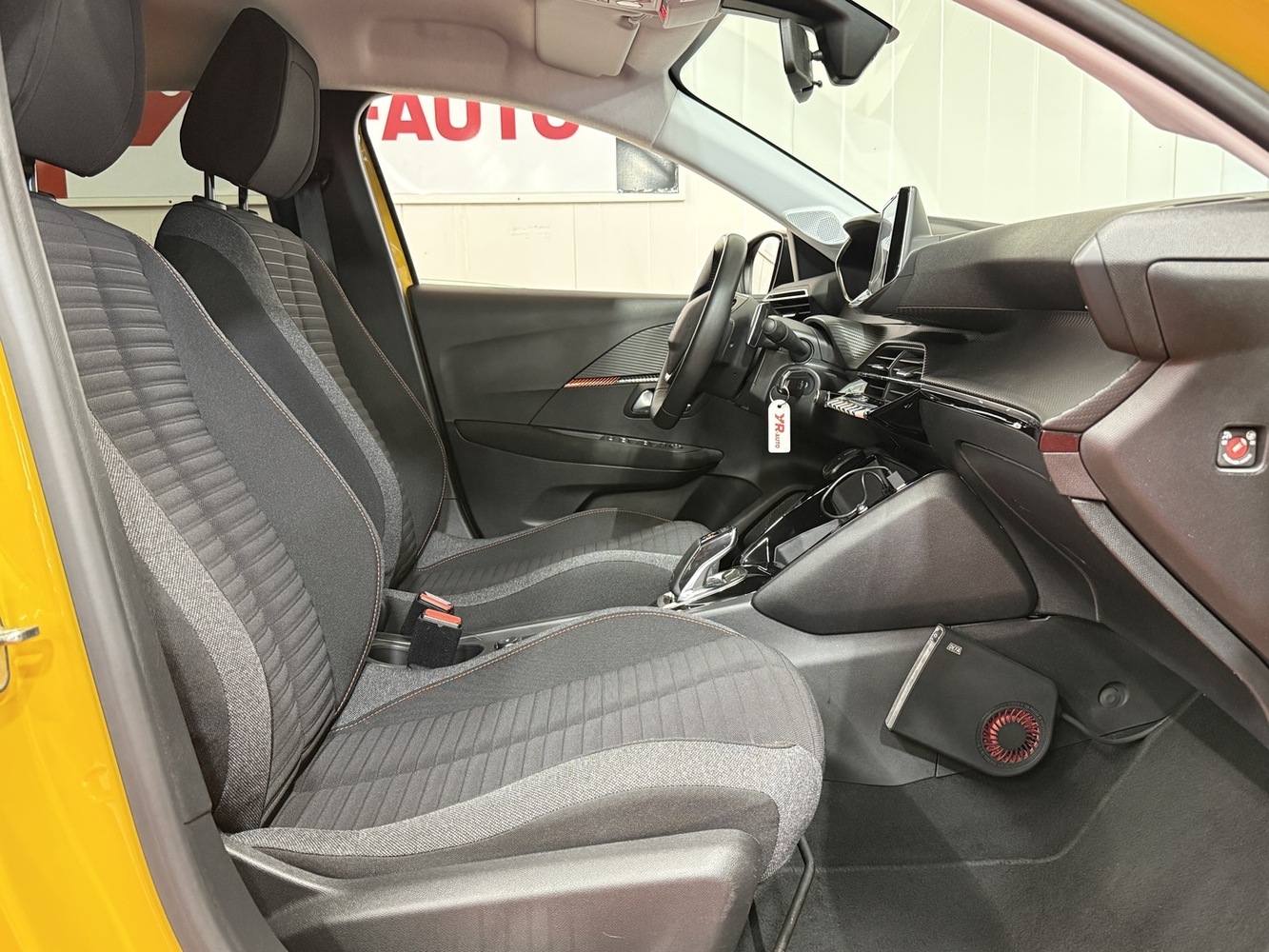 Peugeot 208 vaihtoauto