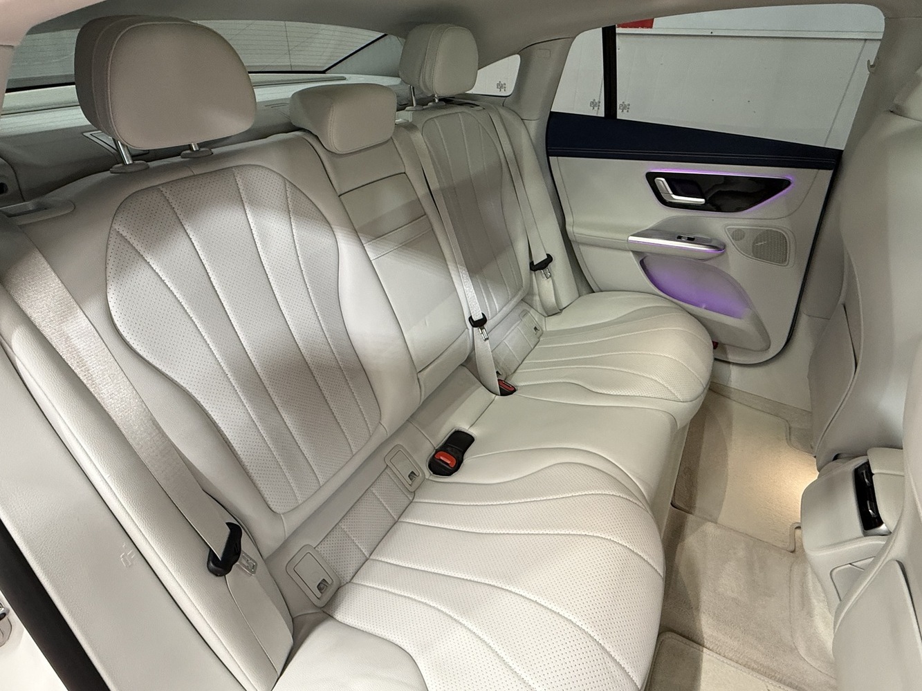 Mercedes-Benz EQE vaihtoauto