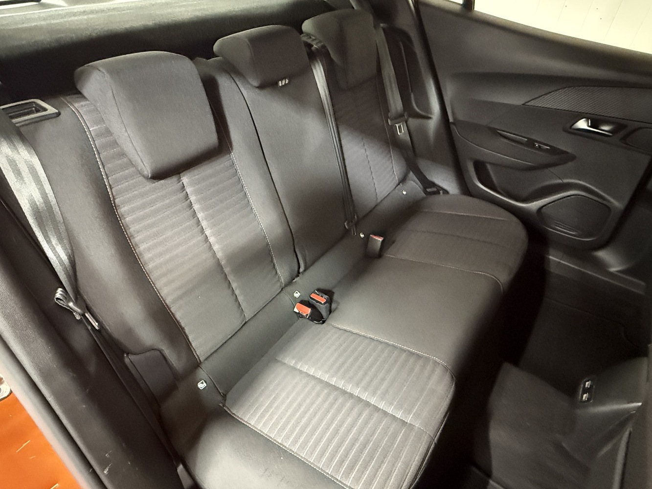 Peugeot e-2008 vaihtoauto