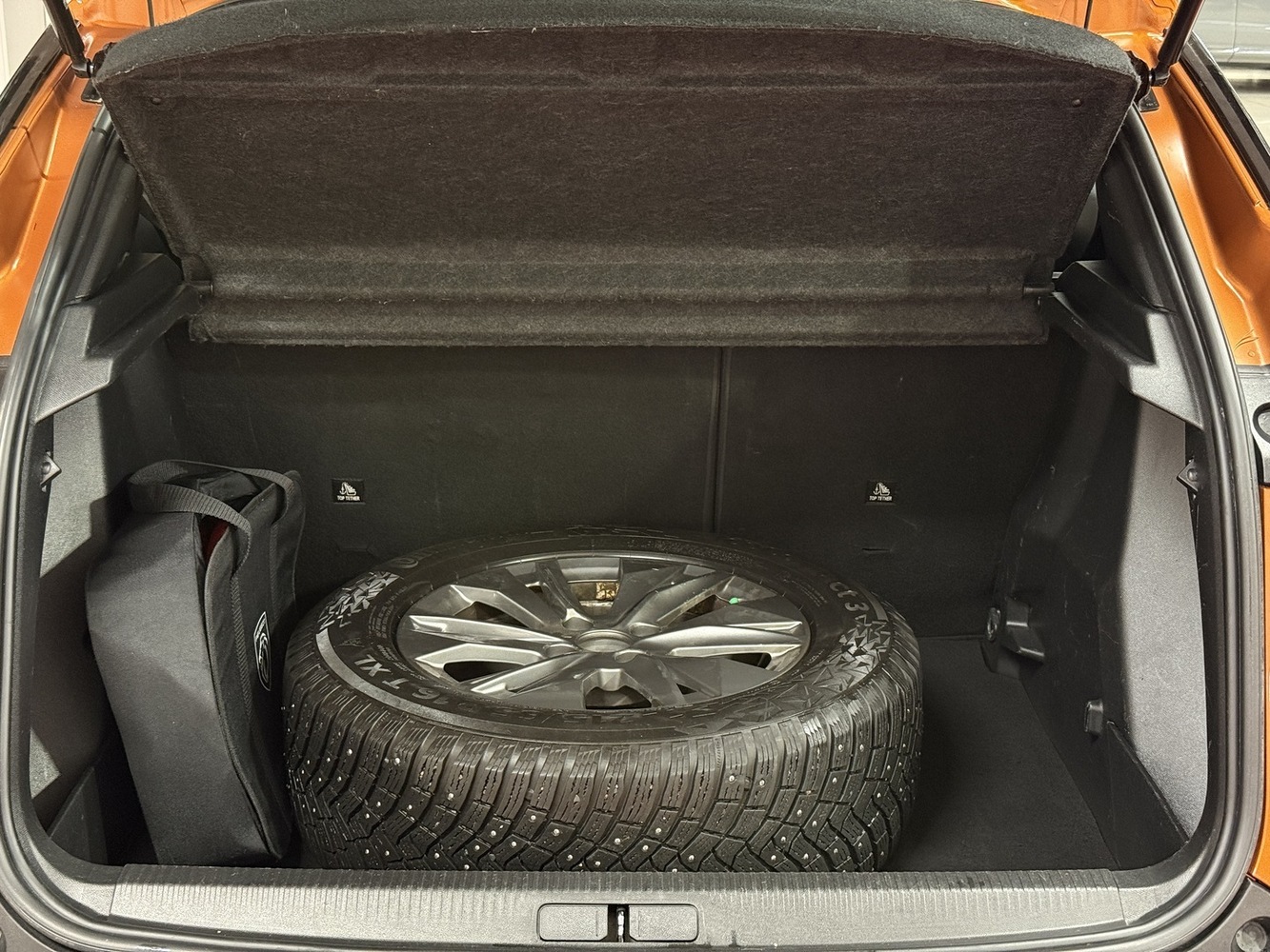 Peugeot e-2008 vaihtoauto