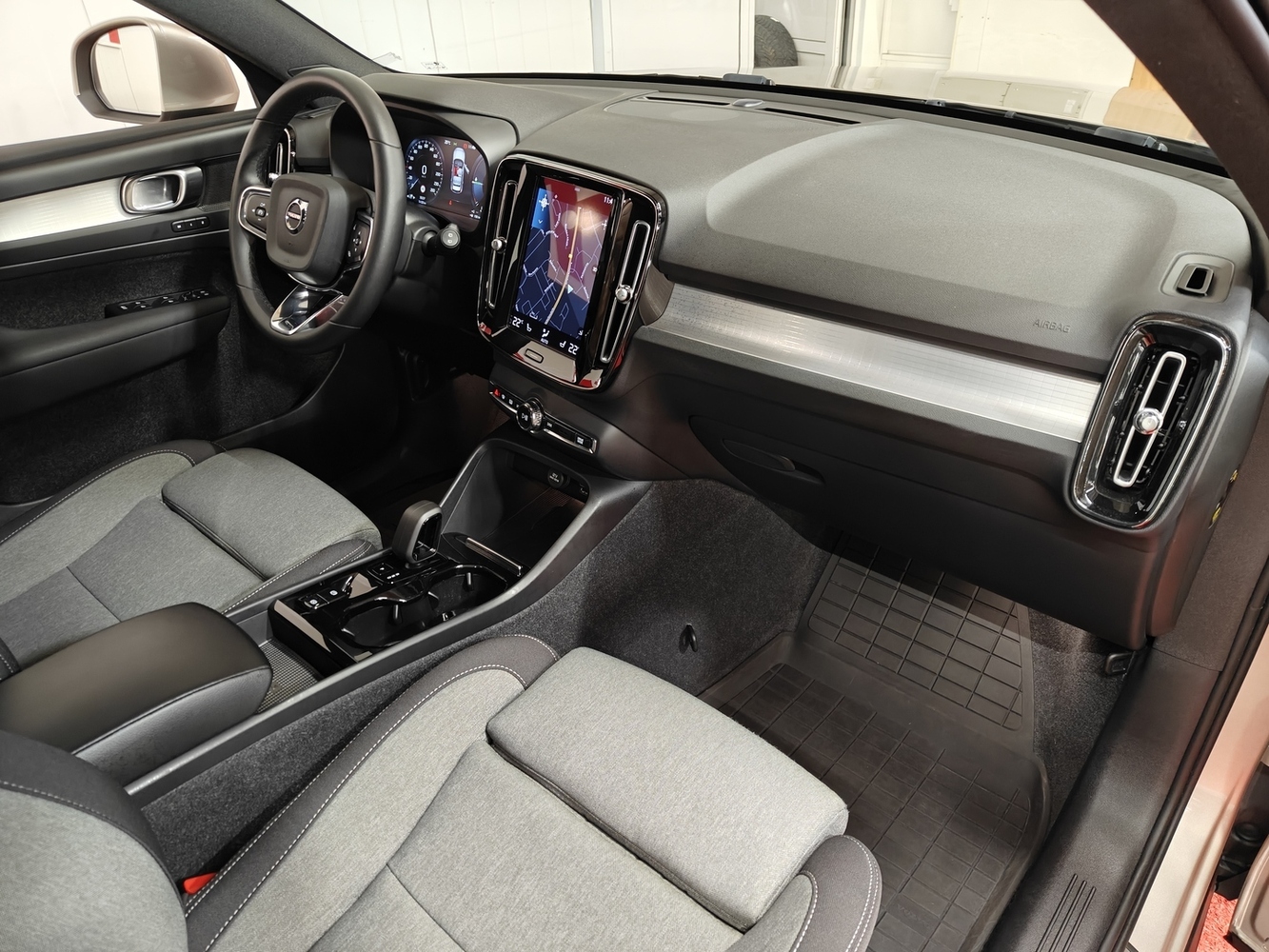 Volvo XC40 vaihtoauto