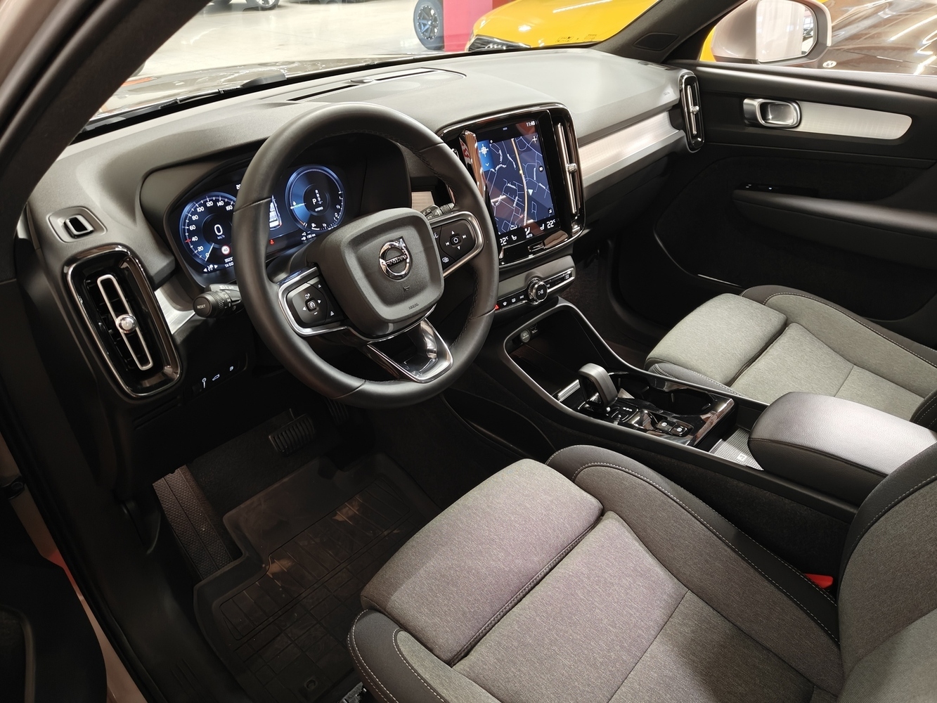 Volvo XC40 vaihtoauto