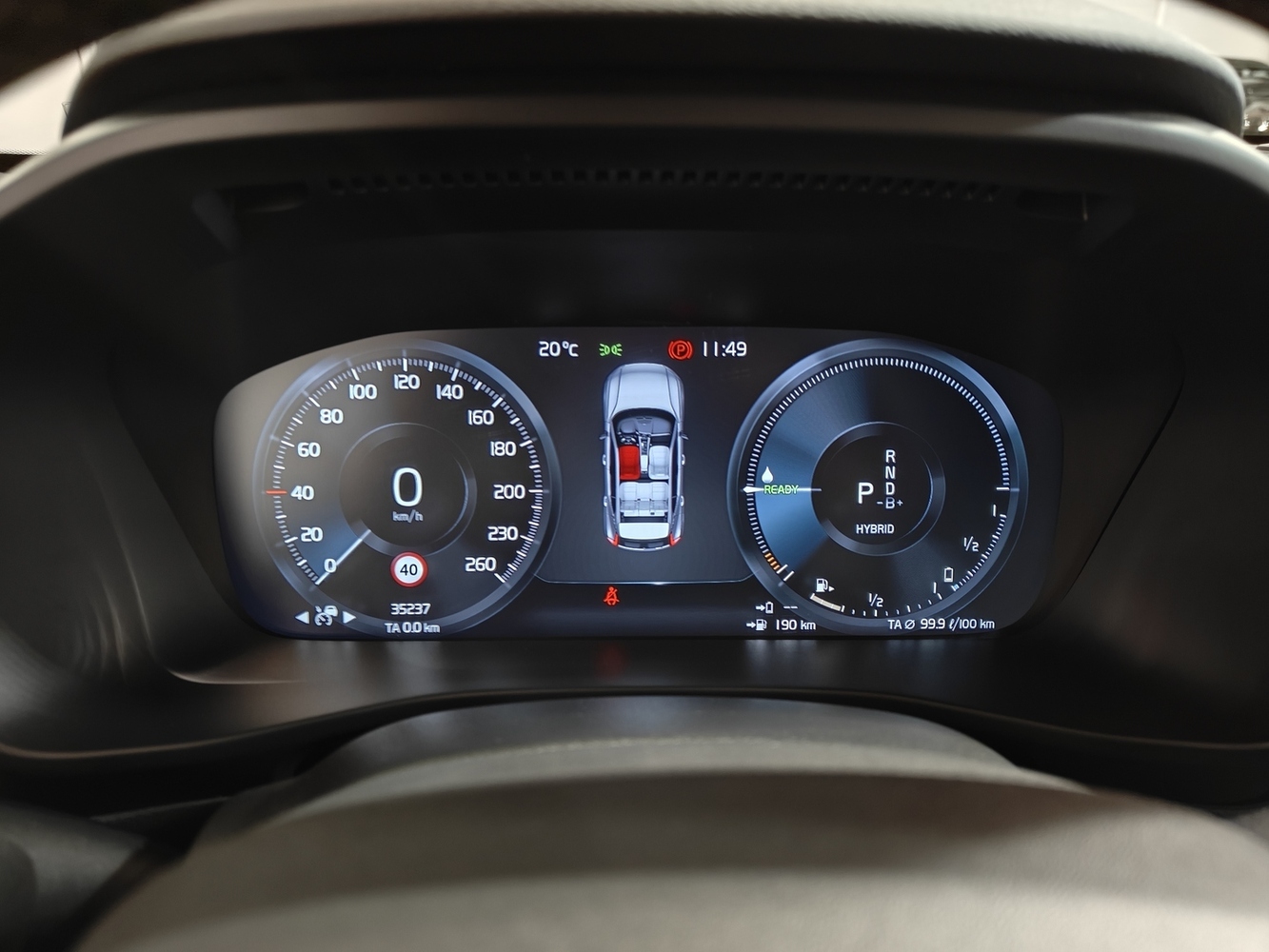 Volvo XC40 vaihtoauto