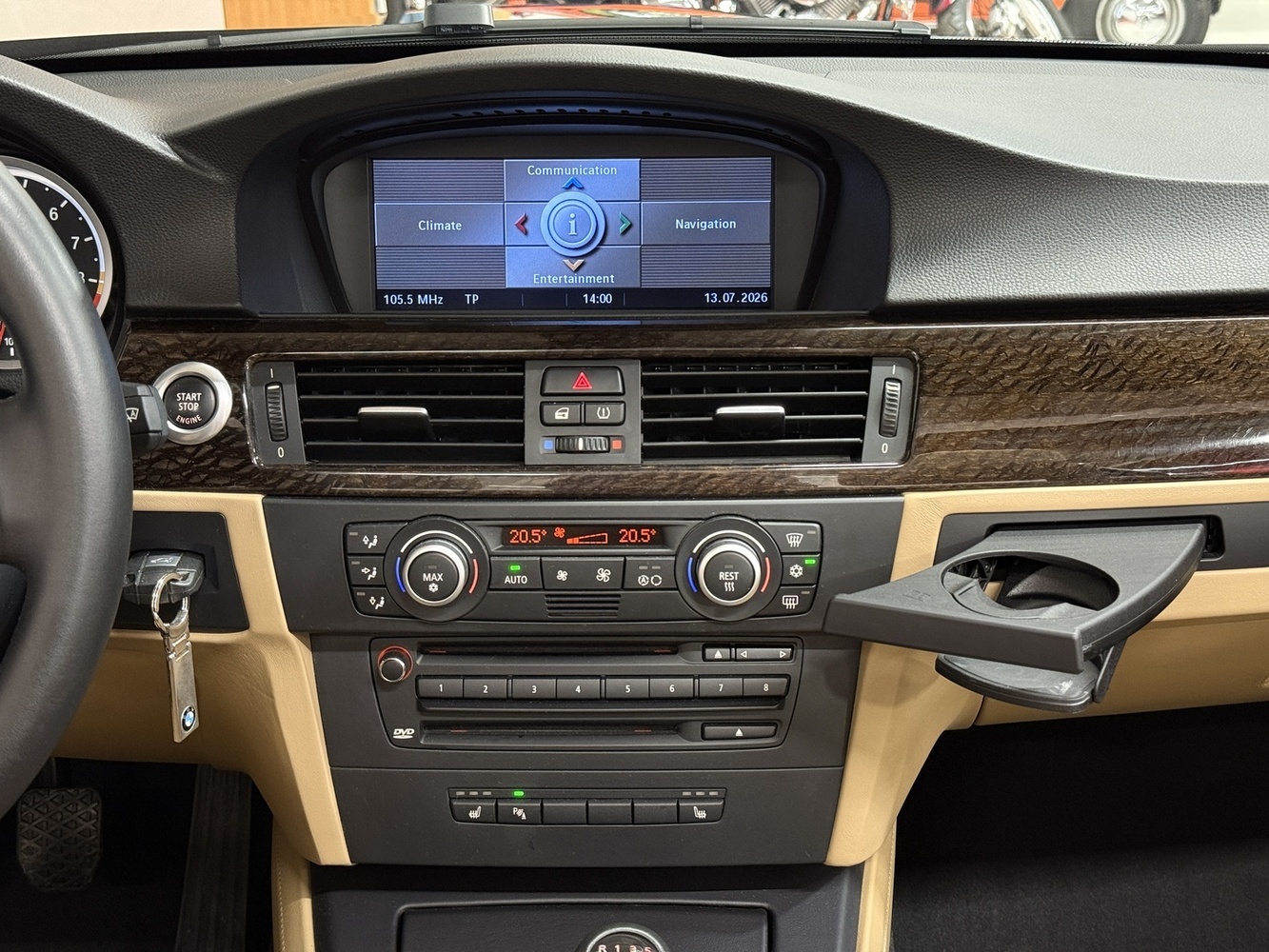 BMW M3 vaihtoauto