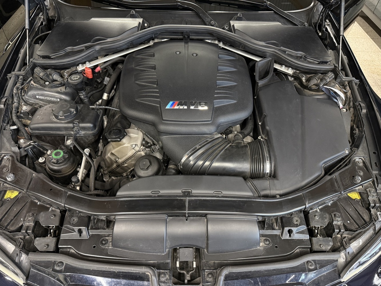 BMW M3 vaihtoauto
