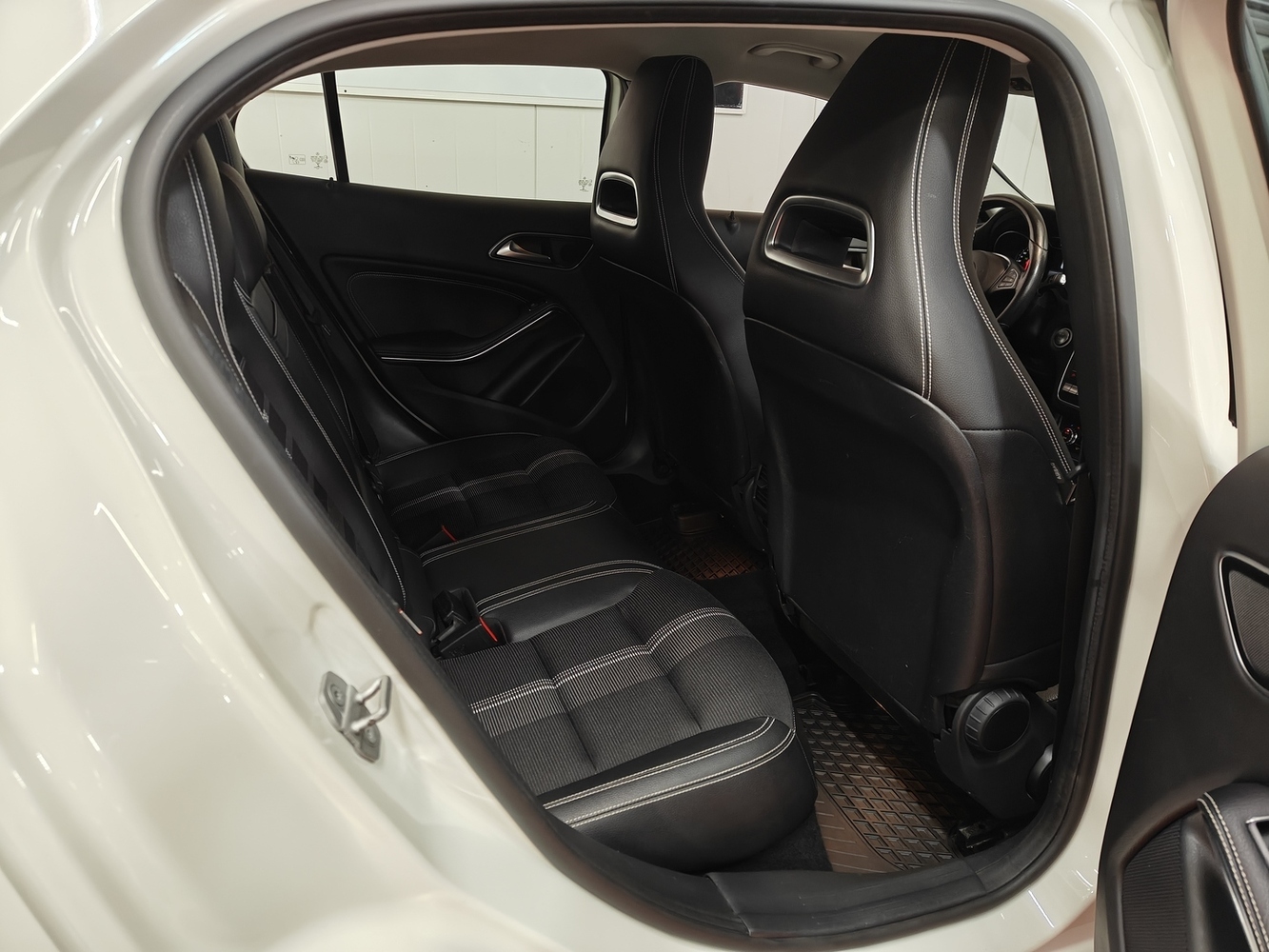 Mercedes-Benz GLA vaihtoauto
