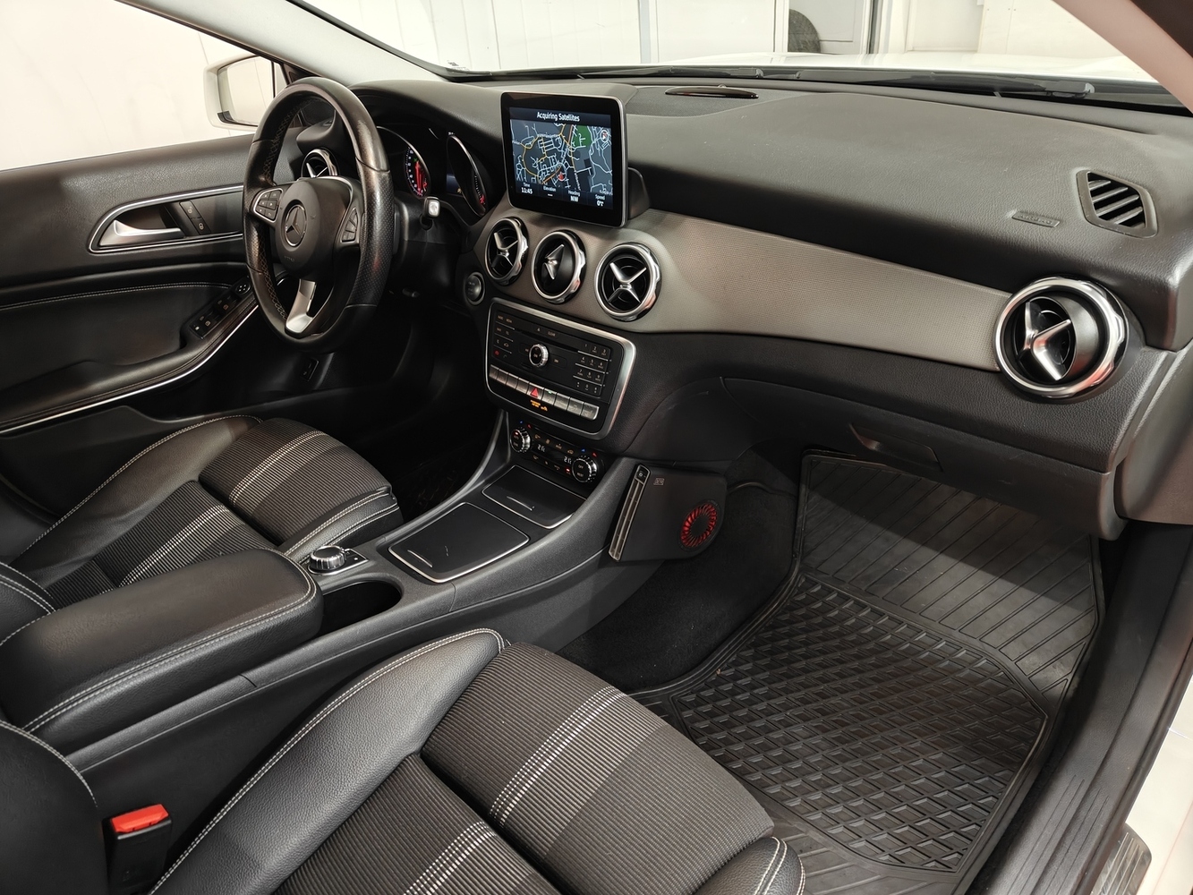 Mercedes-Benz GLA vaihtoauto