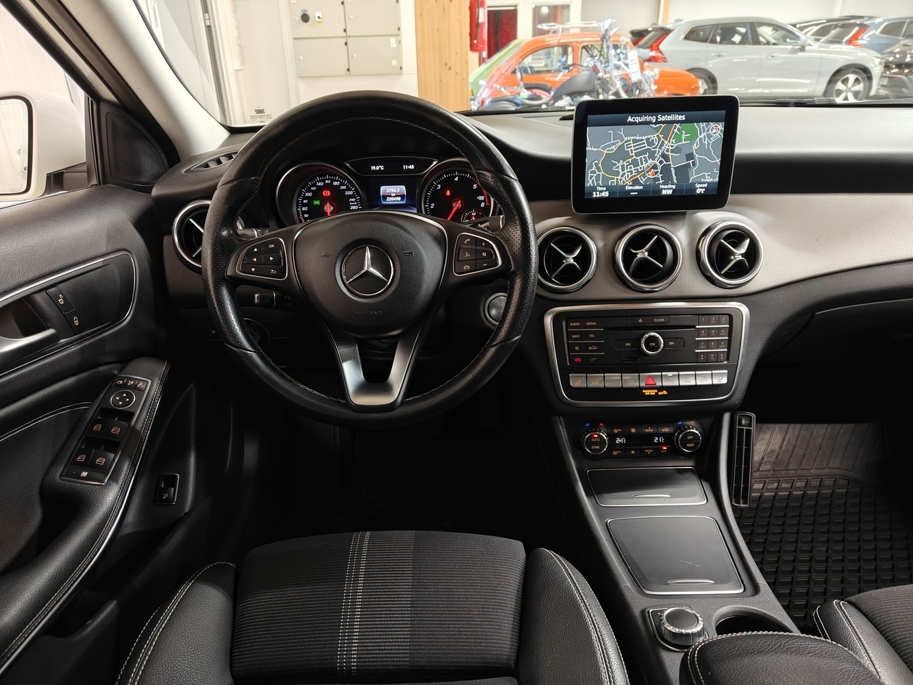 Mercedes-Benz GLA vaihtoauto