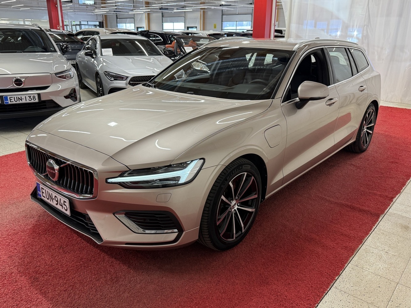 Volvo V60 vaihtoauto