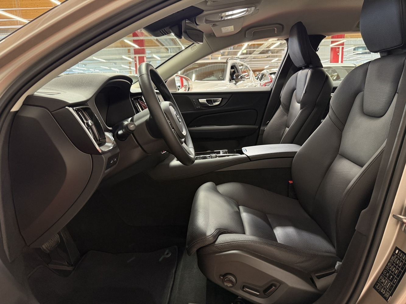 Volvo V60 vaihtoauto