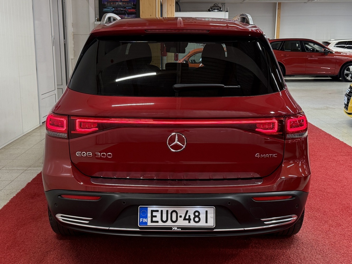 Mercedes-Benz EQB vaihtoauto