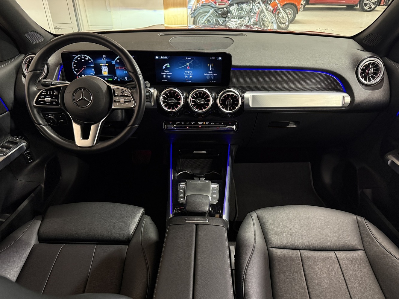 Mercedes-Benz EQB vaihtoauto