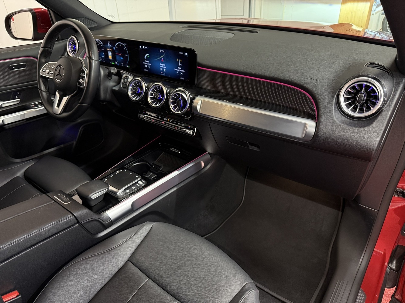 Mercedes-Benz EQB vaihtoauto