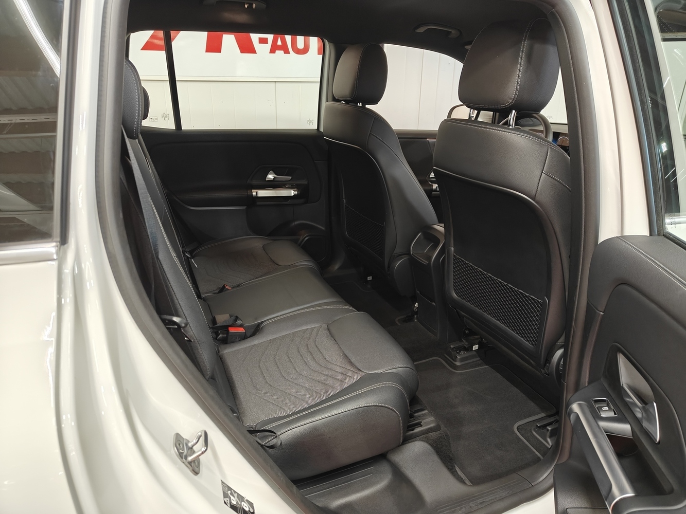 Mercedes-Benz EQB vaihtoauto