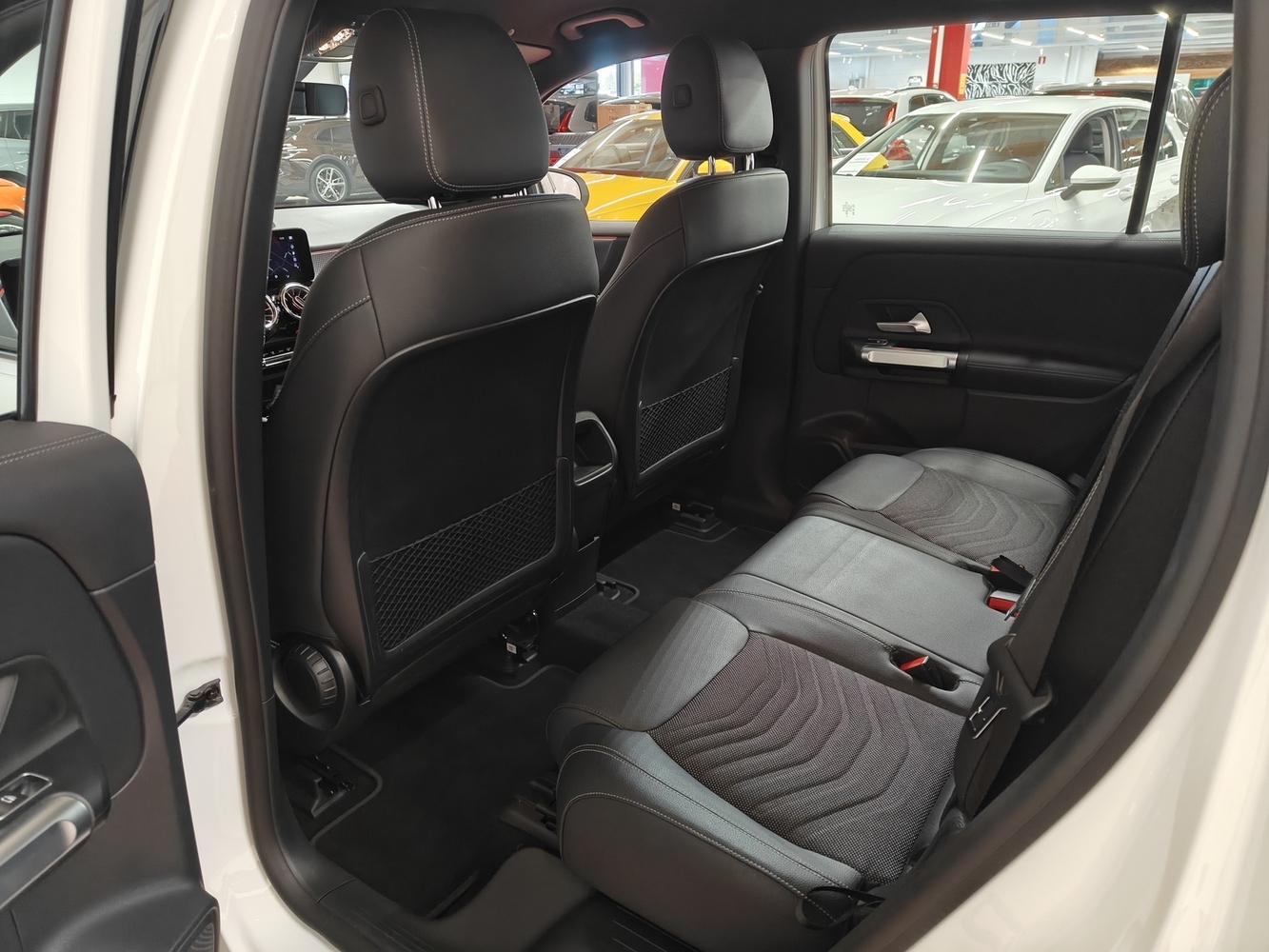 Mercedes-Benz EQB vaihtoauto