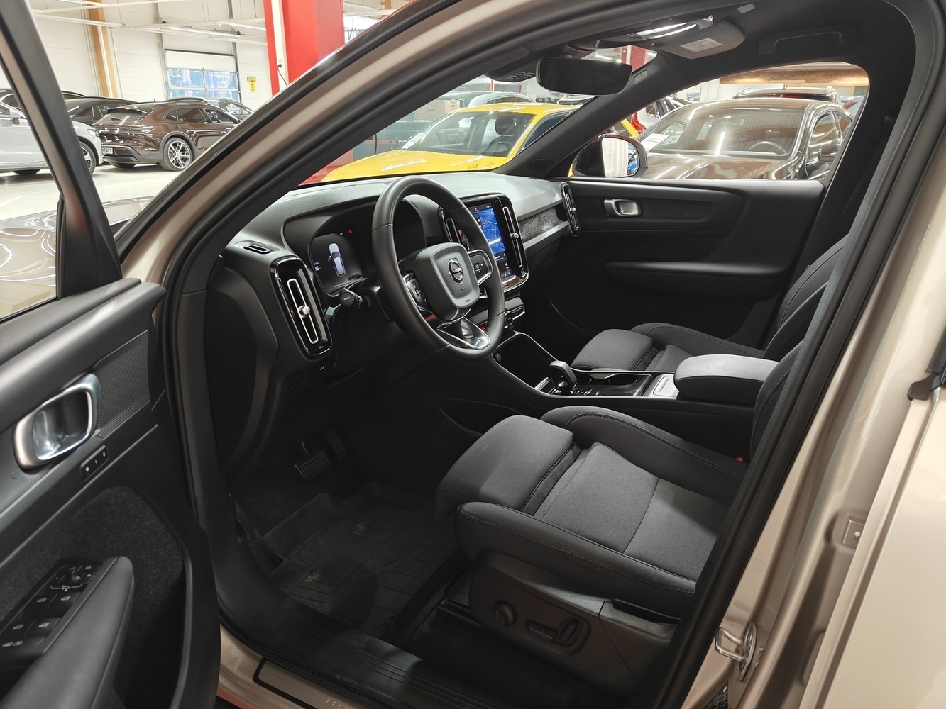 Volvo XC40 vaihtoauto