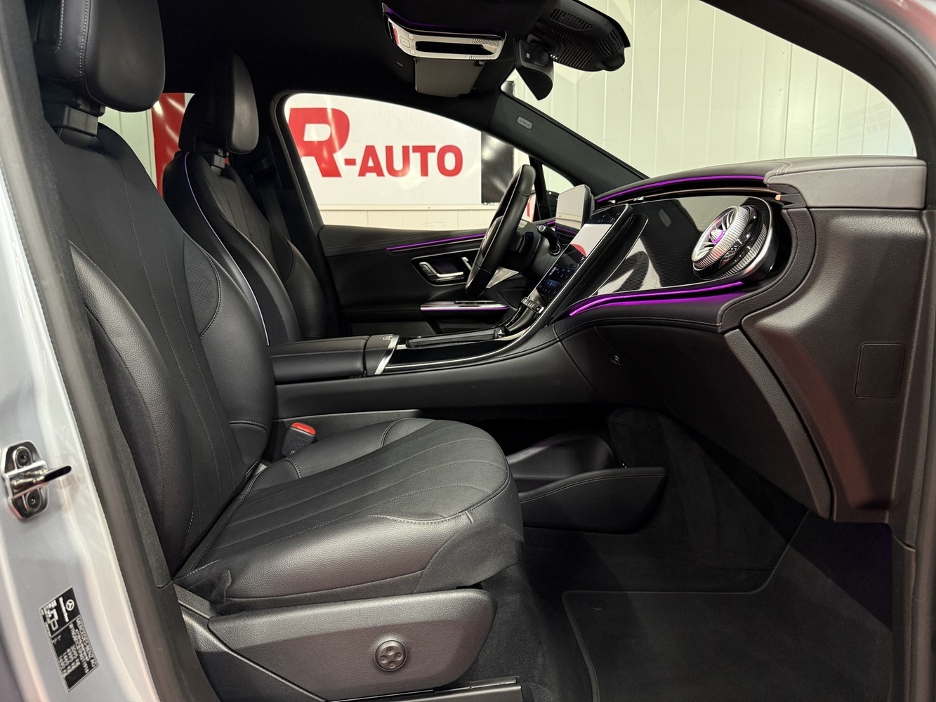 Mercedes-Benz EQE vaihtoauto