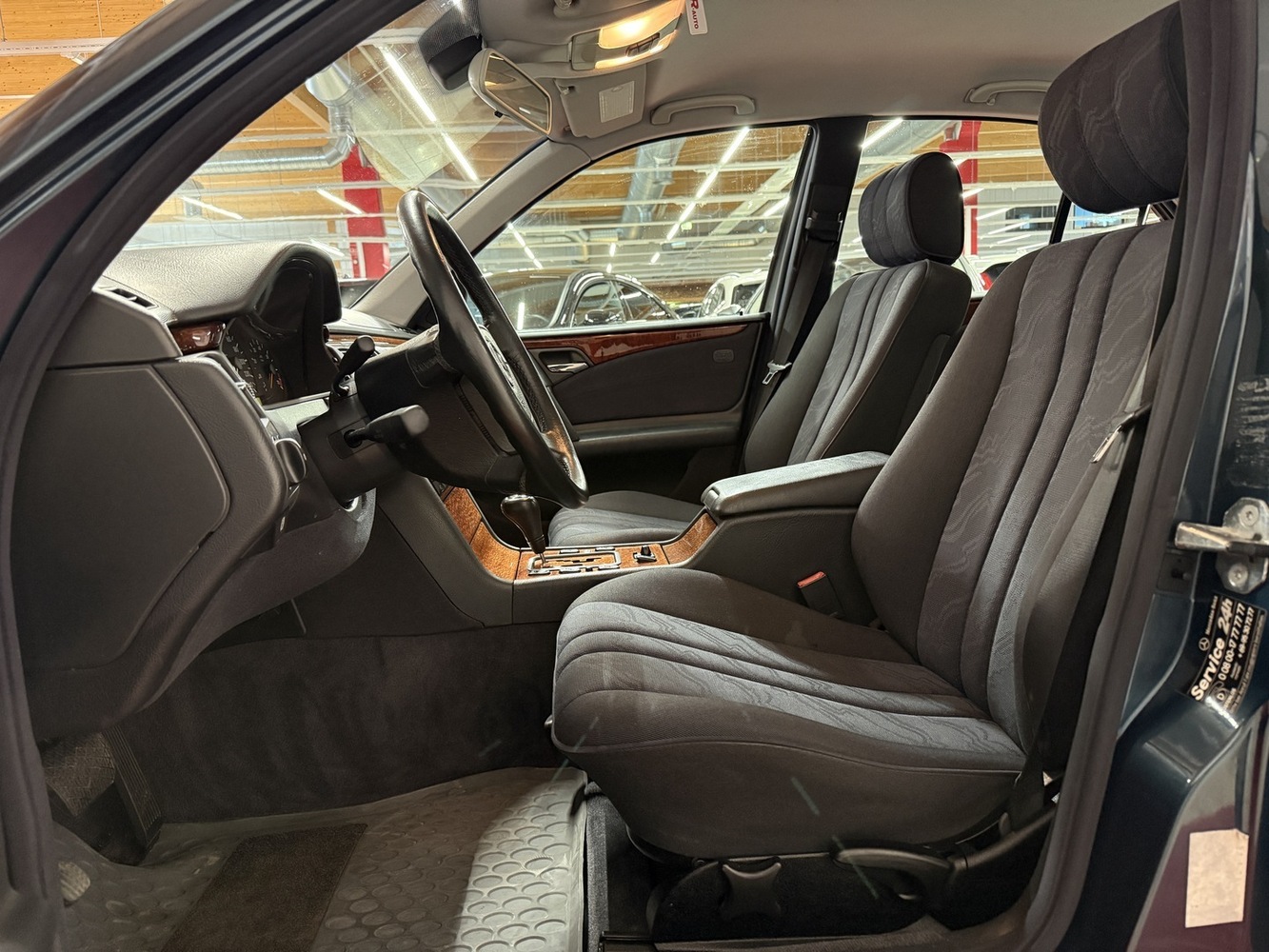 Mercedes-Benz E vaihtoauto