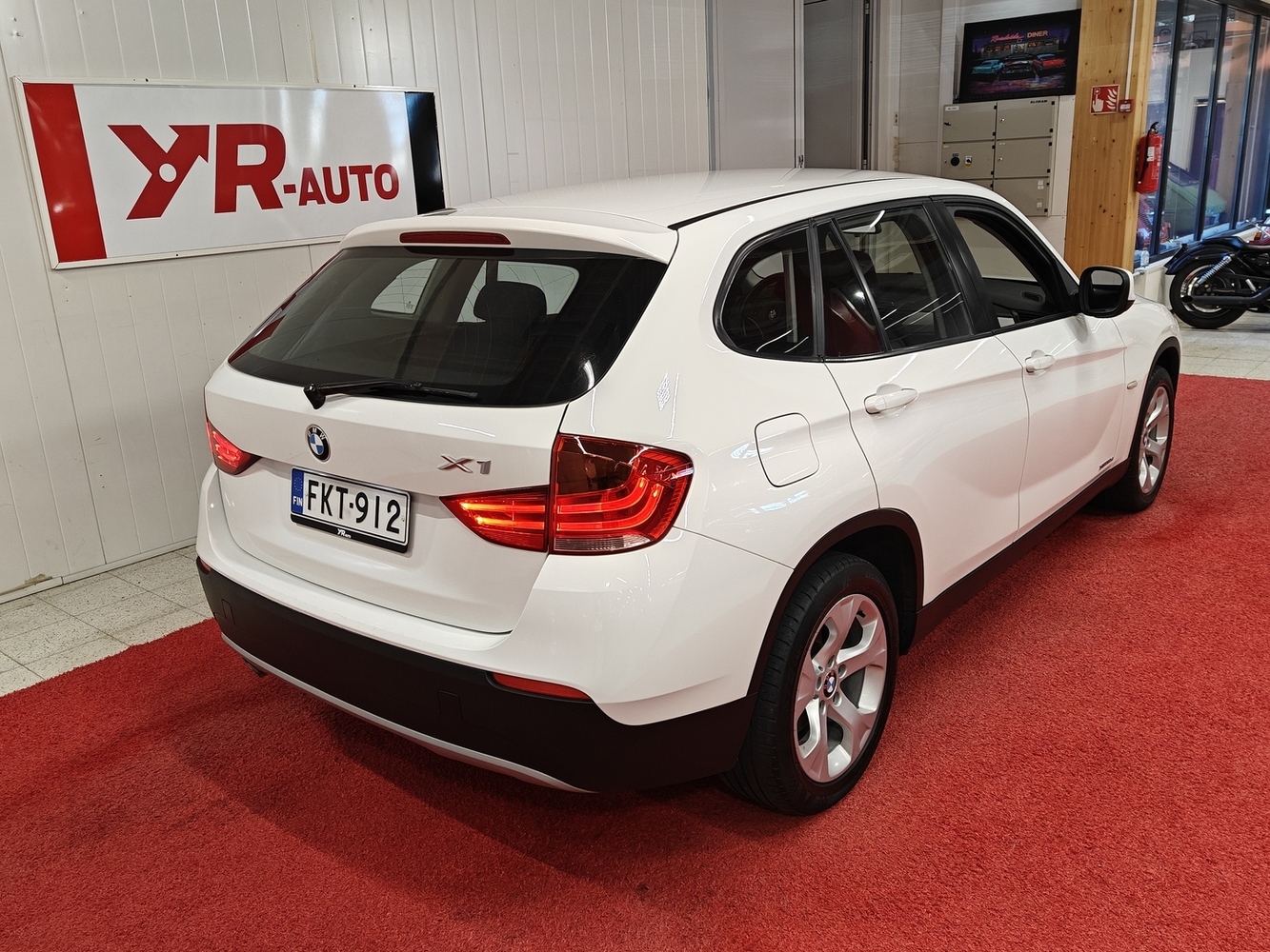BMW X1 vaihtoauto