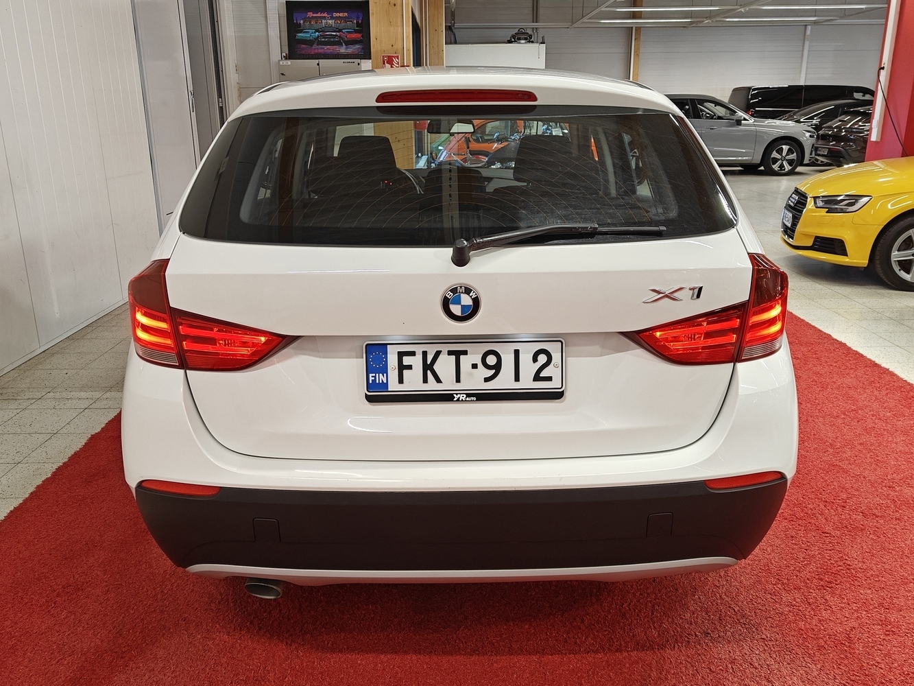 BMW X1 vaihtoauto