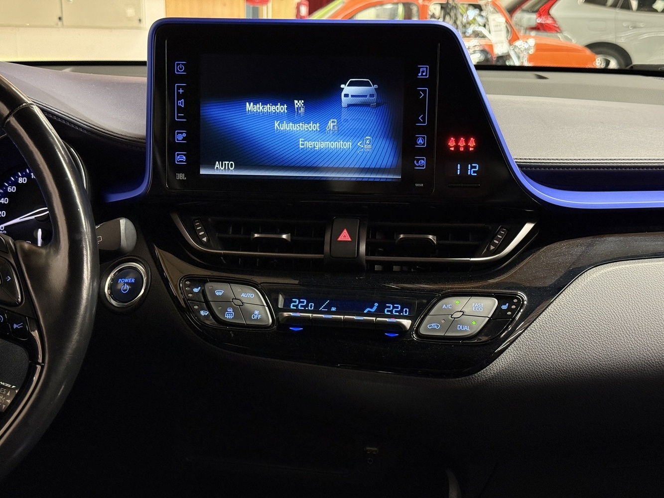 Toyota C-HR vaihtoauto