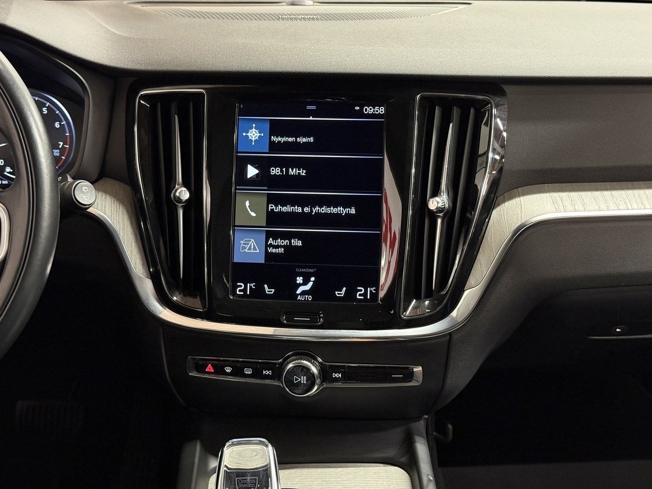 Volvo V60 vaihtoauto
