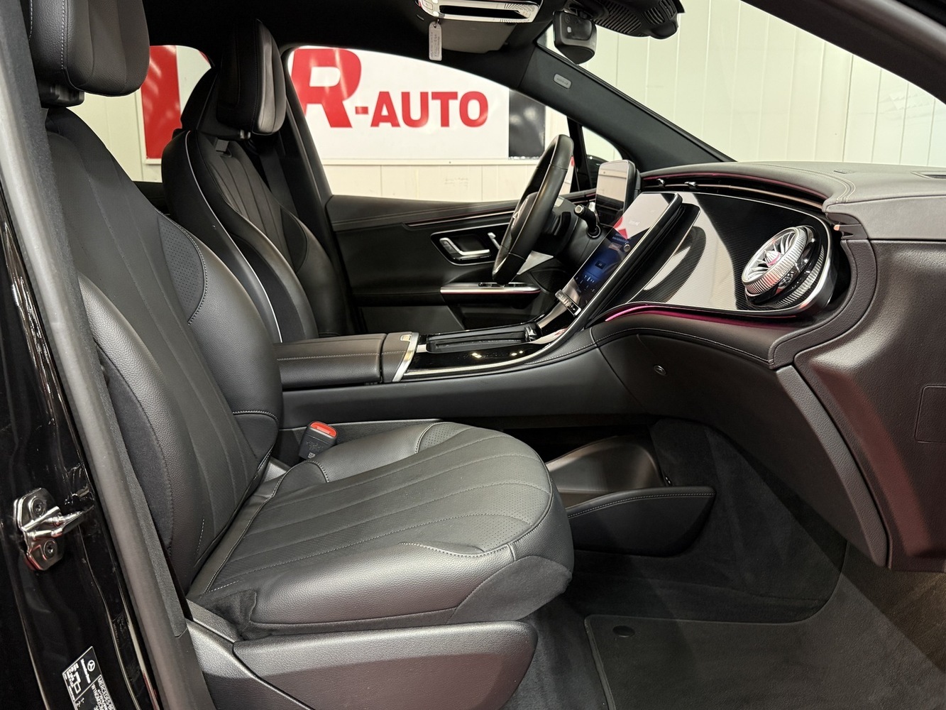Mercedes-Benz EQE vaihtoauto
