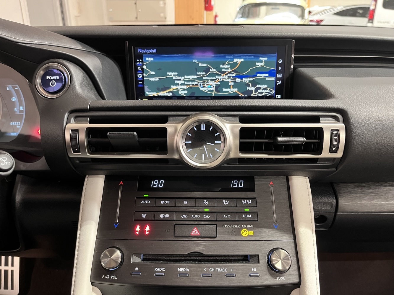 Lexus RC vaihtoauto