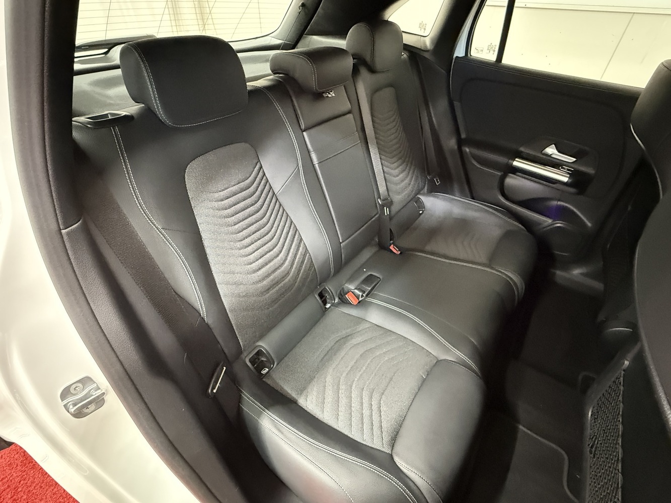 Mercedes-Benz EQA vaihtoauto