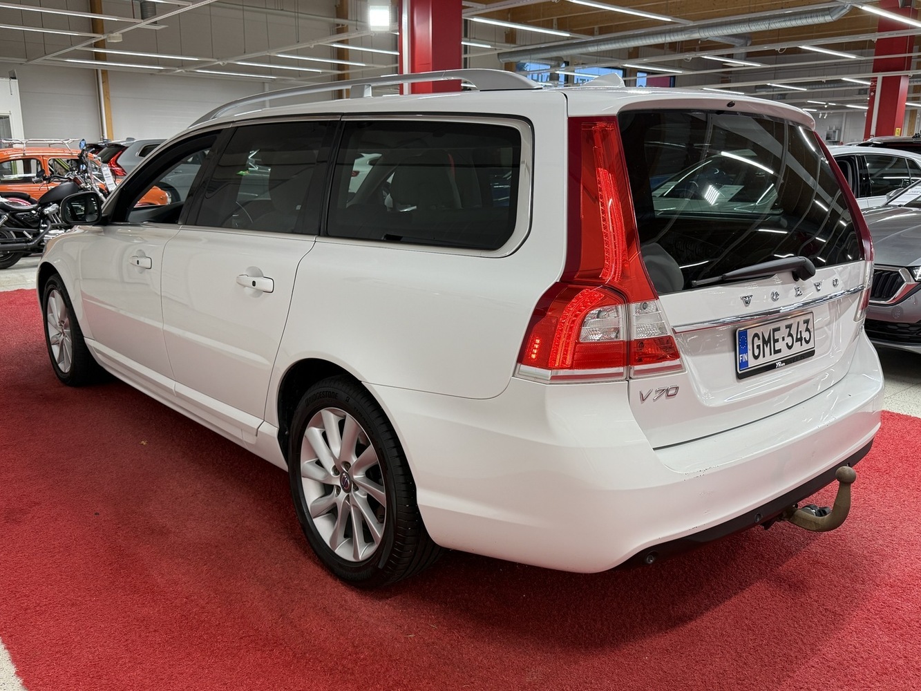 Volvo V70 vaihtoauto