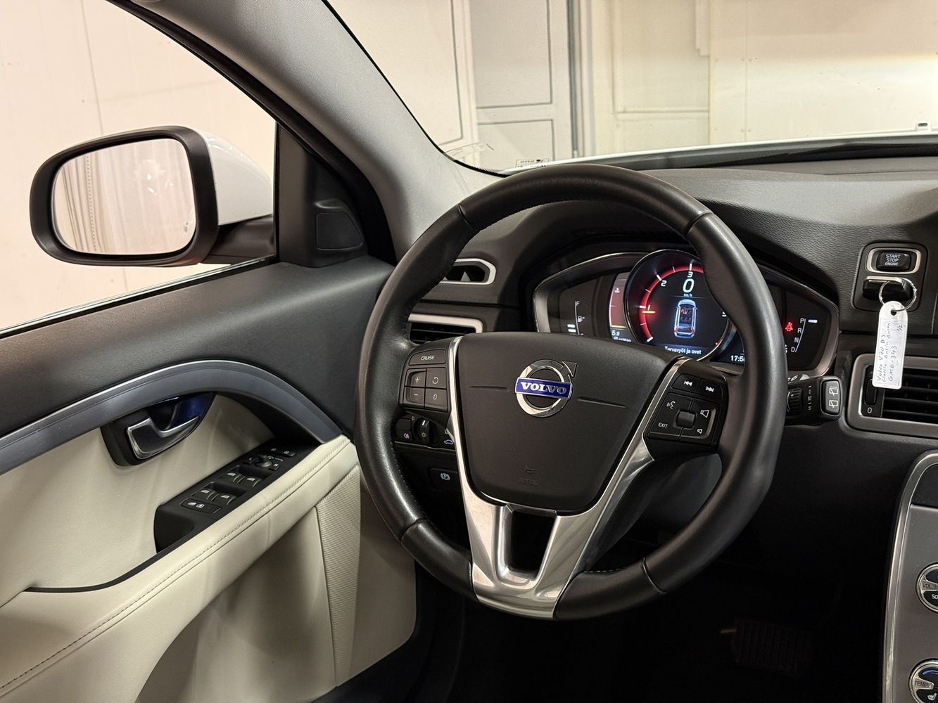 Volvo V70 vaihtoauto