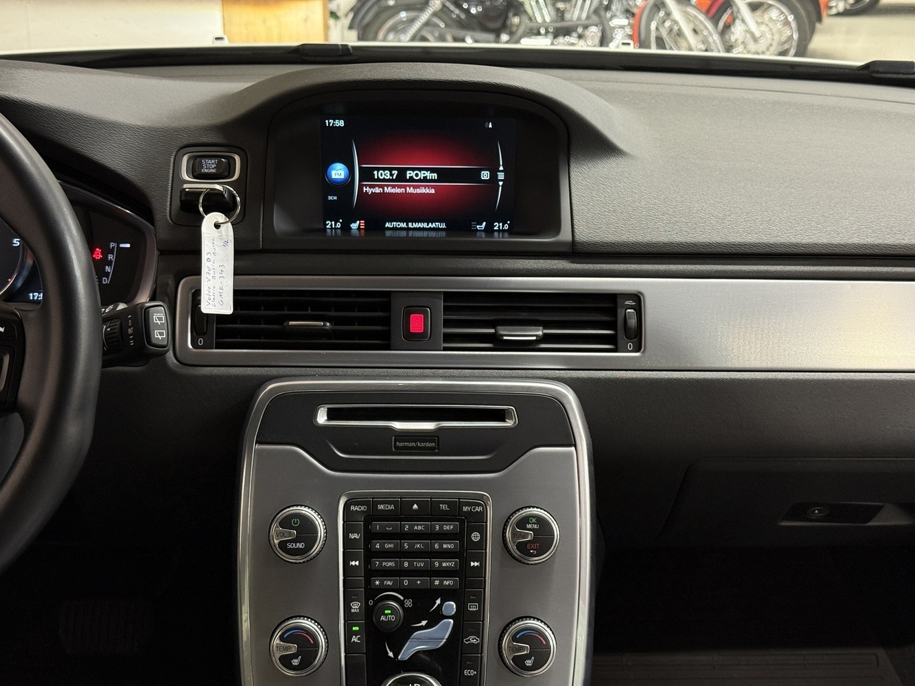 Volvo V70 vaihtoauto