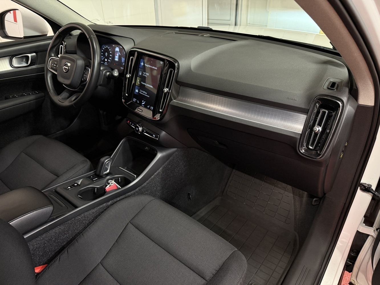 Volvo XC40 vaihtoauto