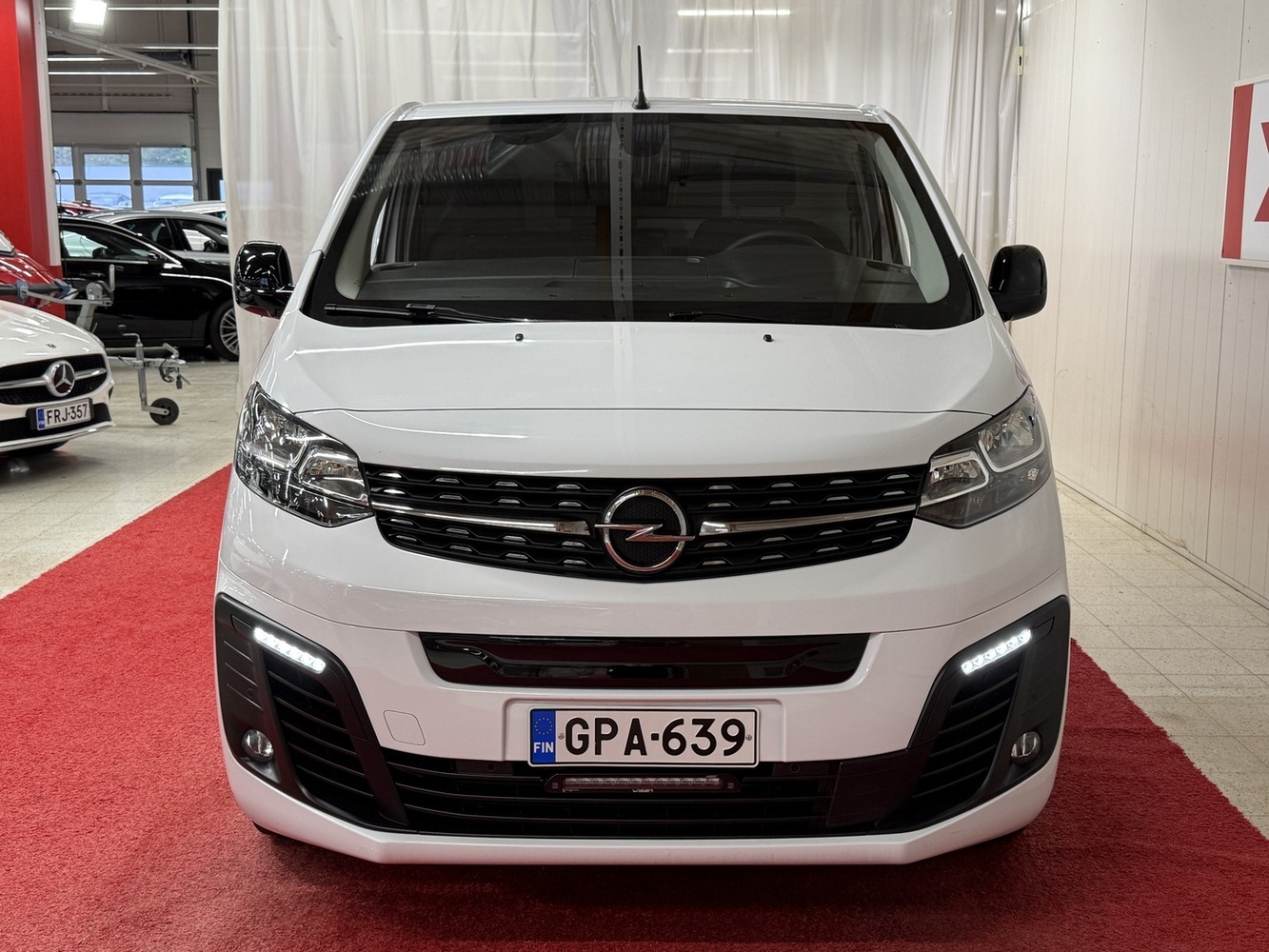 Opel Vivaro-e vaihtoauto