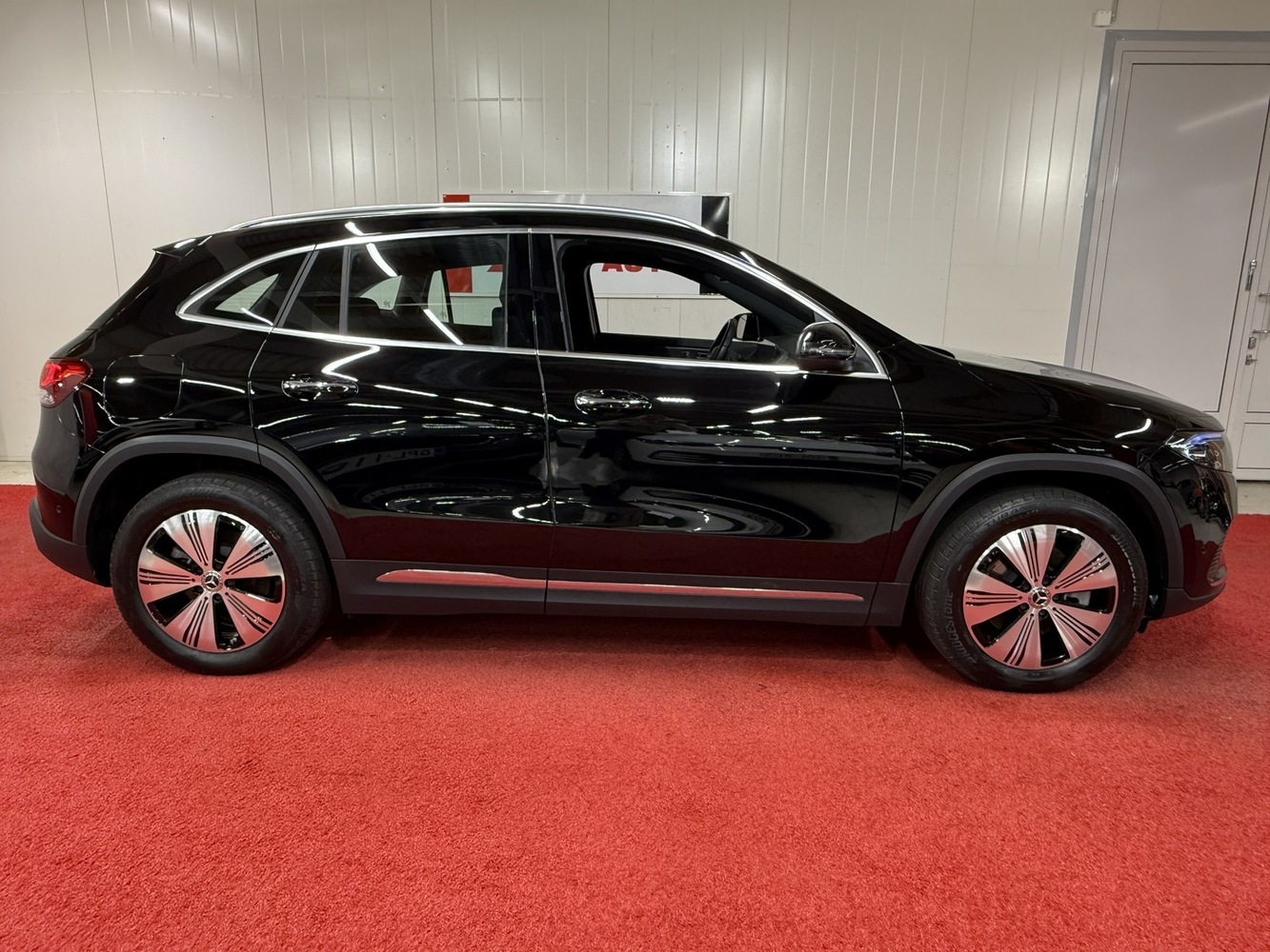 Mercedes-Benz EQA vaihtoauto