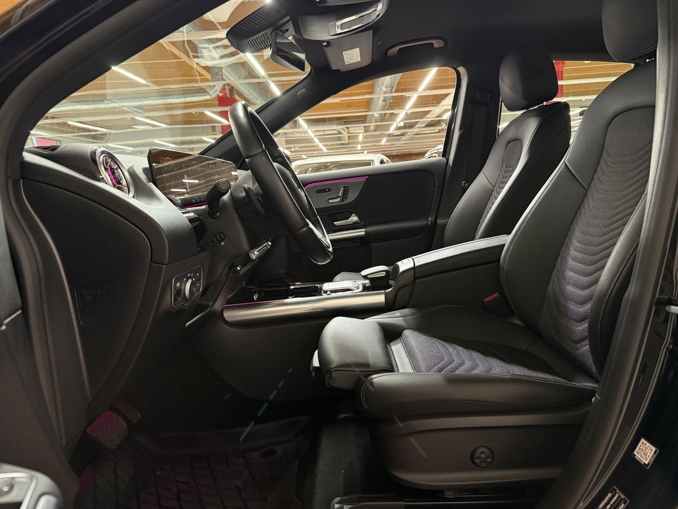 Mercedes-Benz EQA vaihtoauto