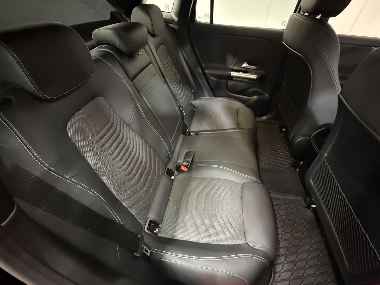 Mercedes-Benz EQA vaihtoauto