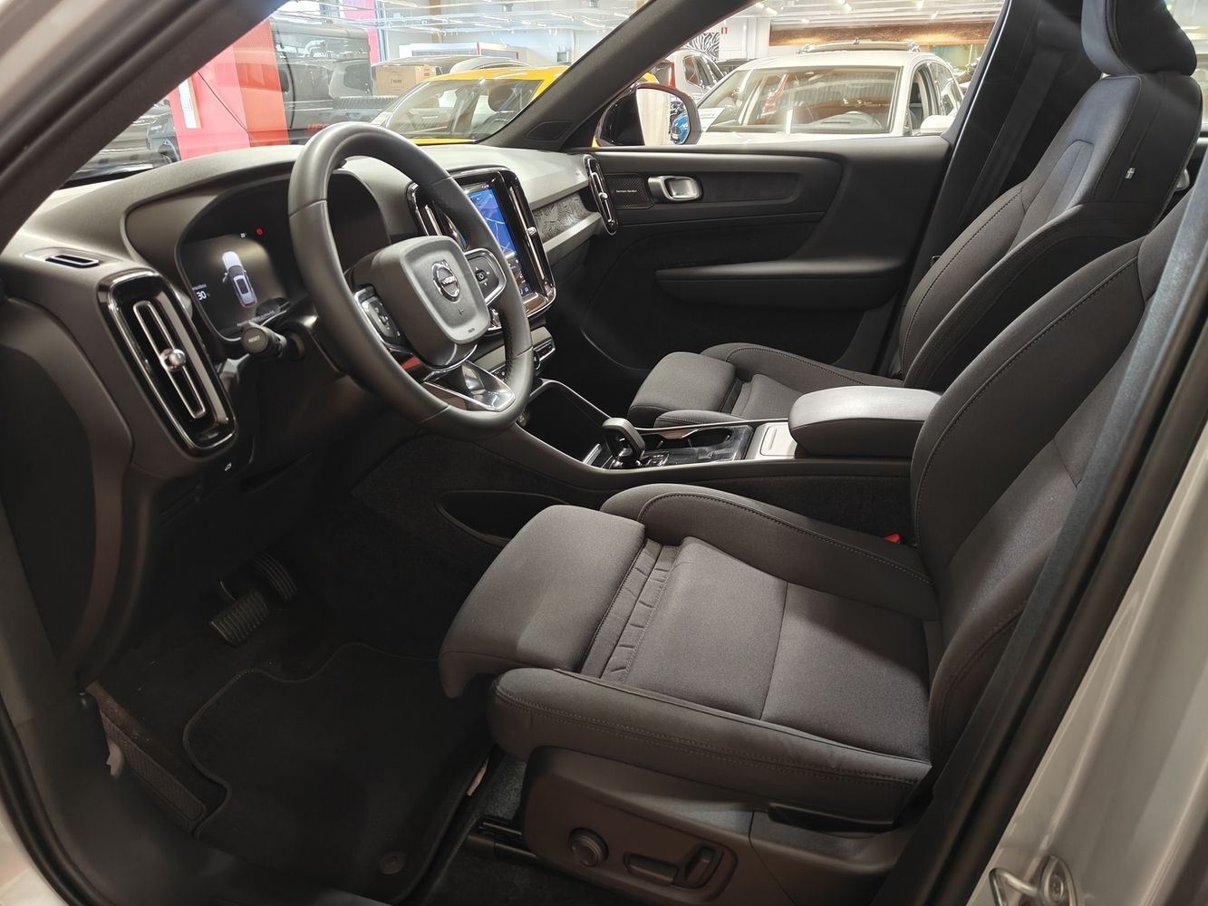 Volvo XC40 vaihtoauto