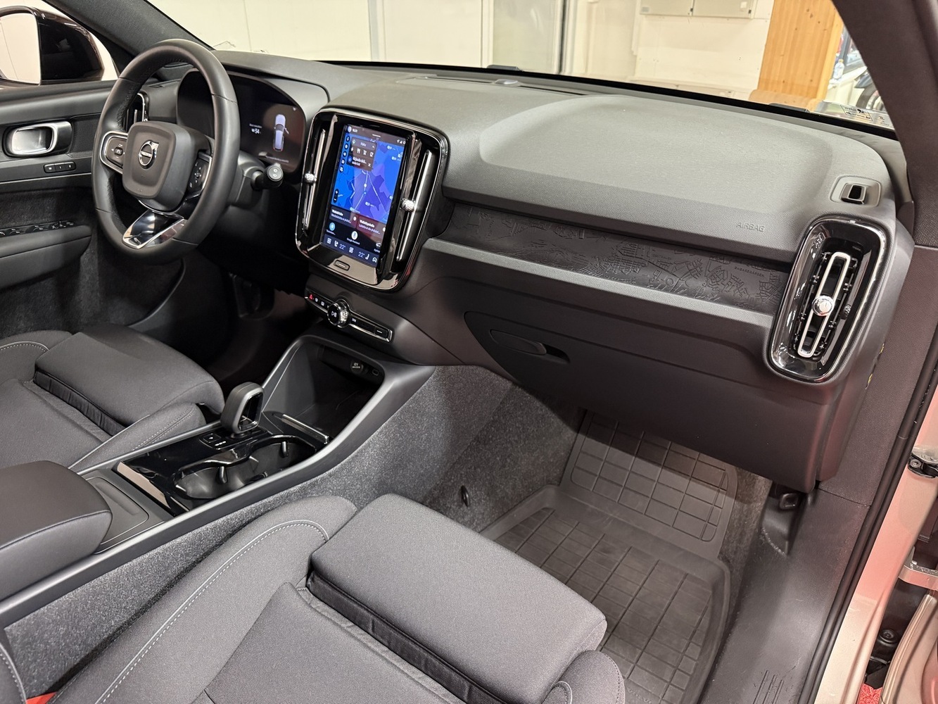 Volvo XC40 vaihtoauto