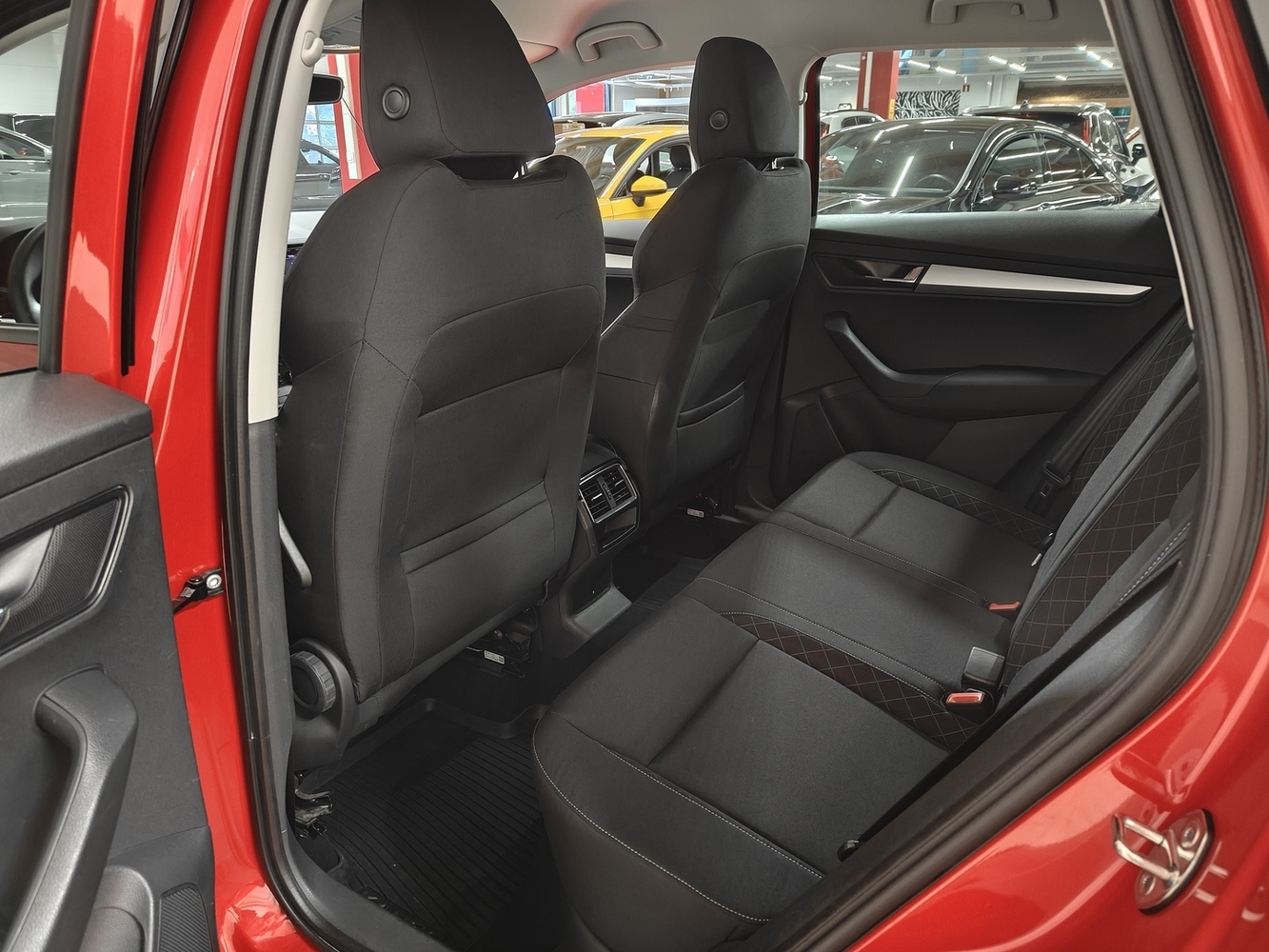 Skoda Karoq vaihtoauto