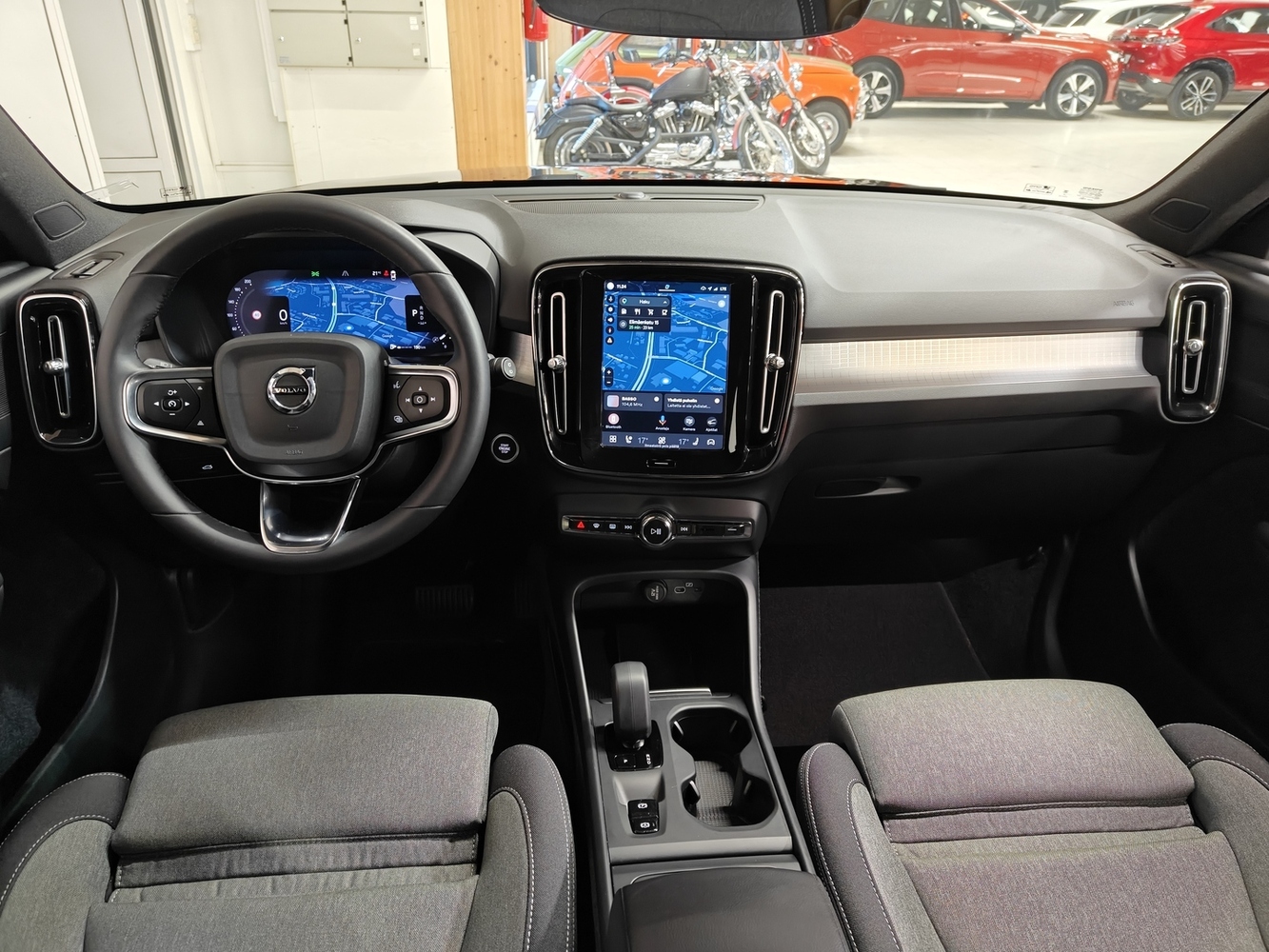 Volvo XC40 vaihtoauto