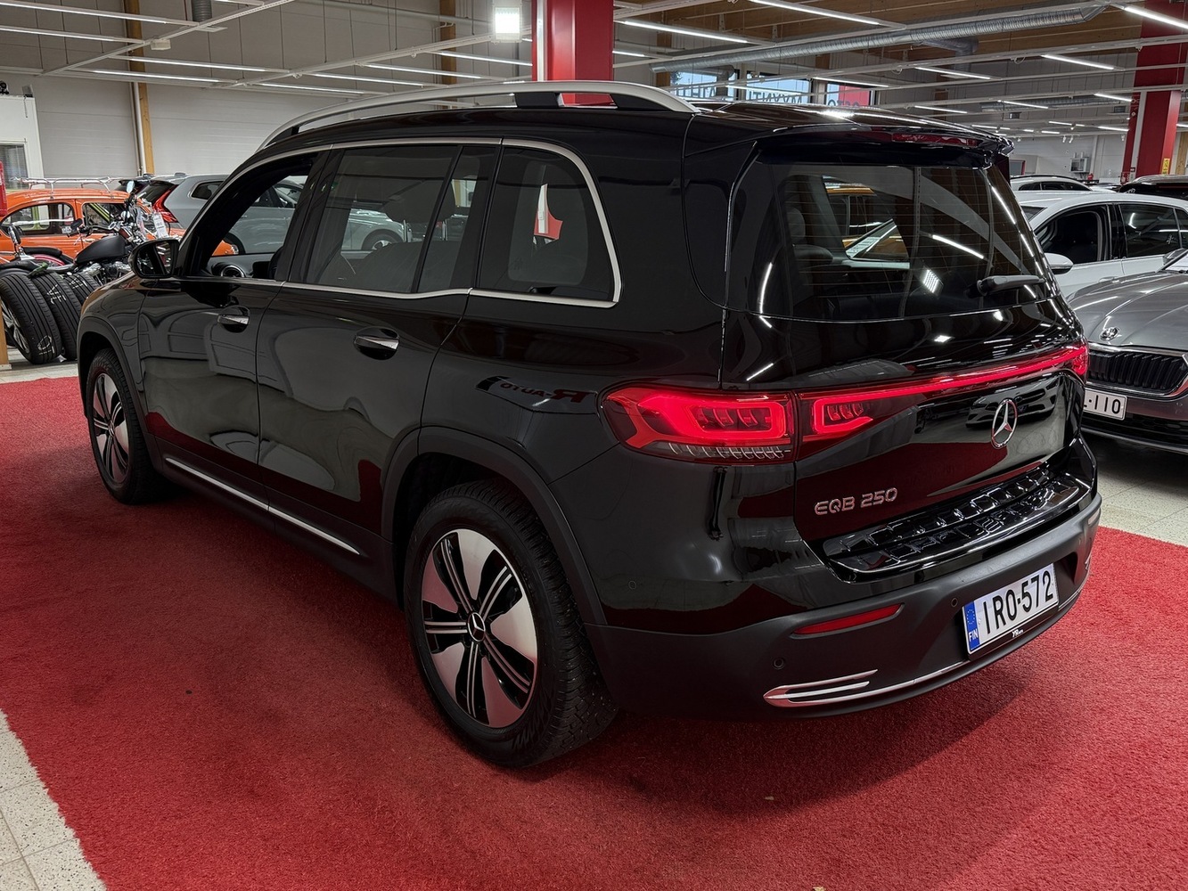 Mercedes-Benz EQB vaihtoauto