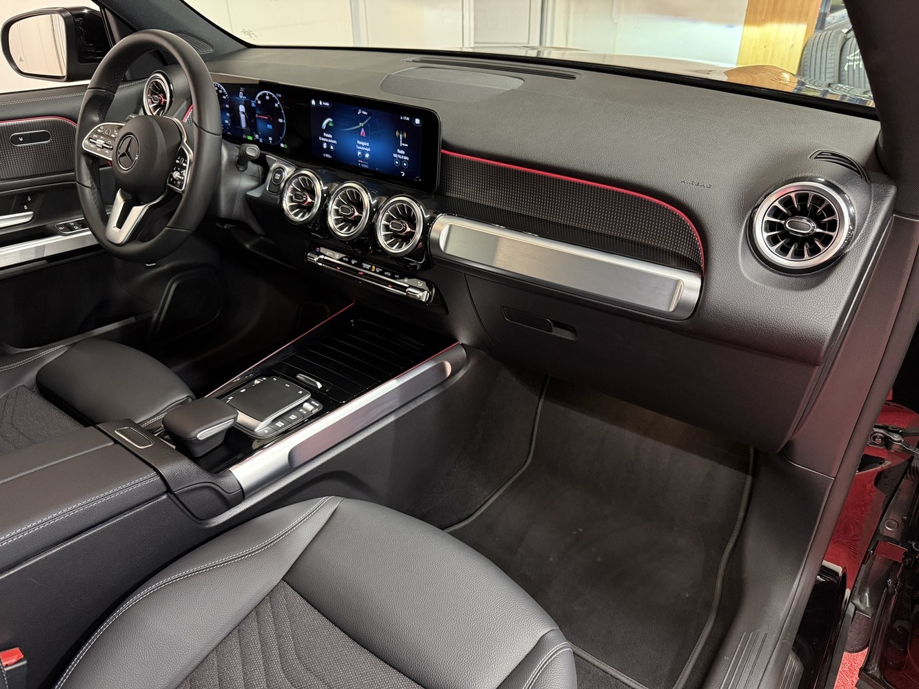 Mercedes-Benz EQB vaihtoauto