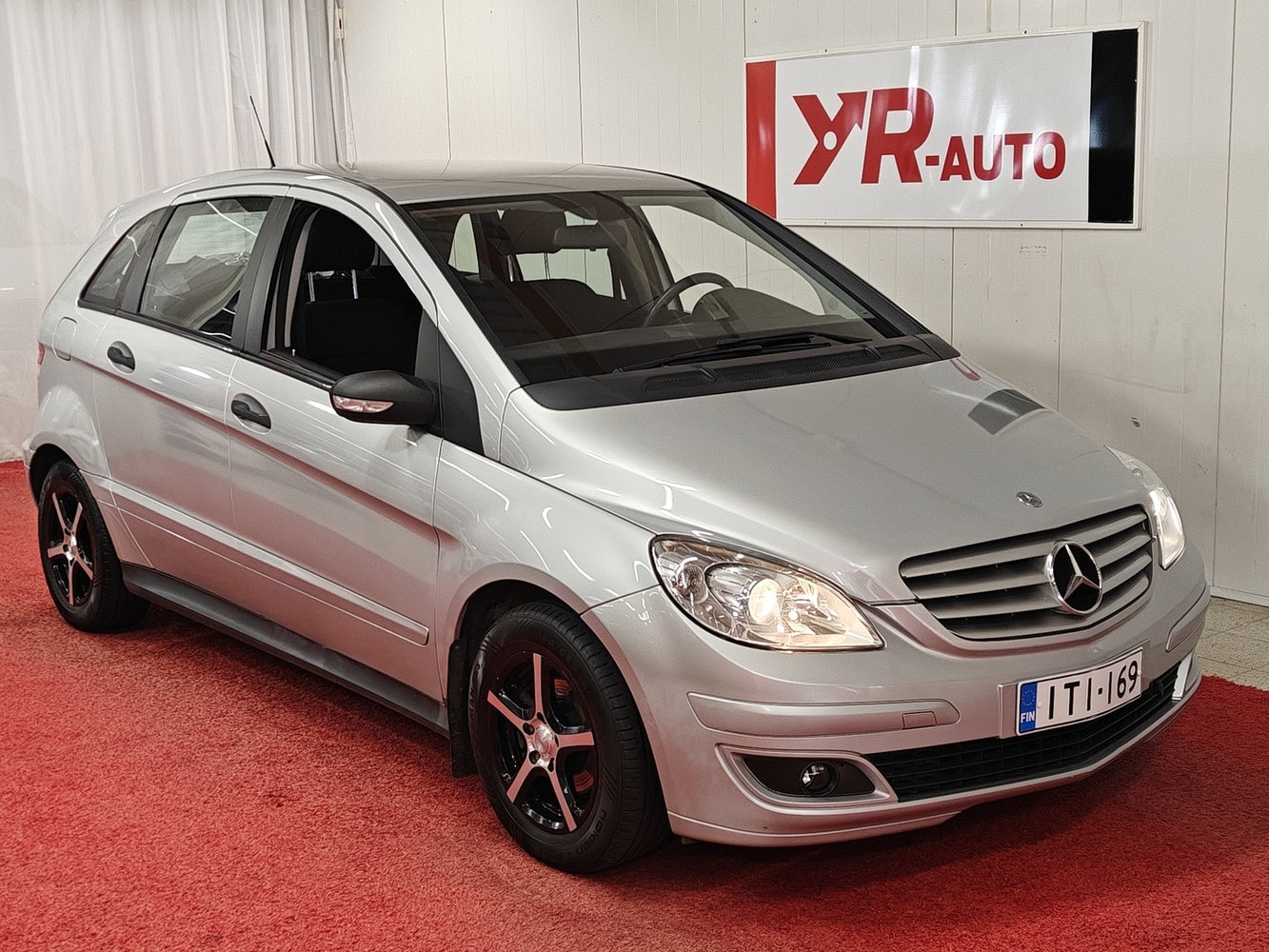 Mercedes-Benz B vaihtoauto