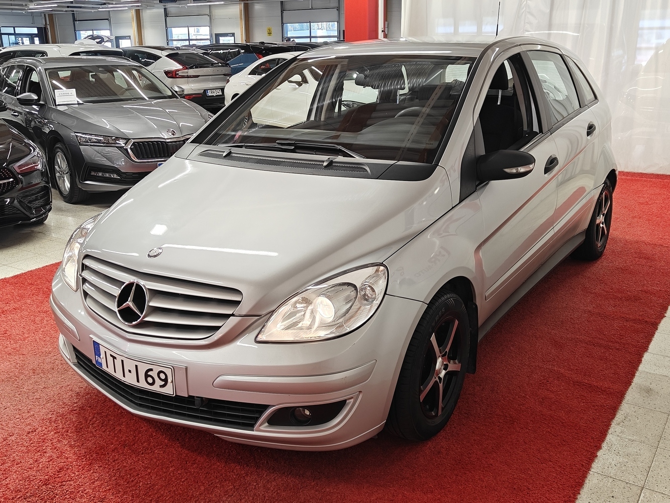 Mercedes-Benz B vaihtoauto