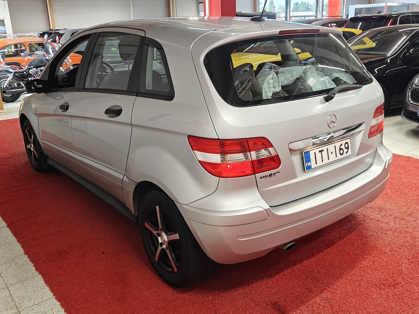 Mercedes-Benz B vaihtoauto