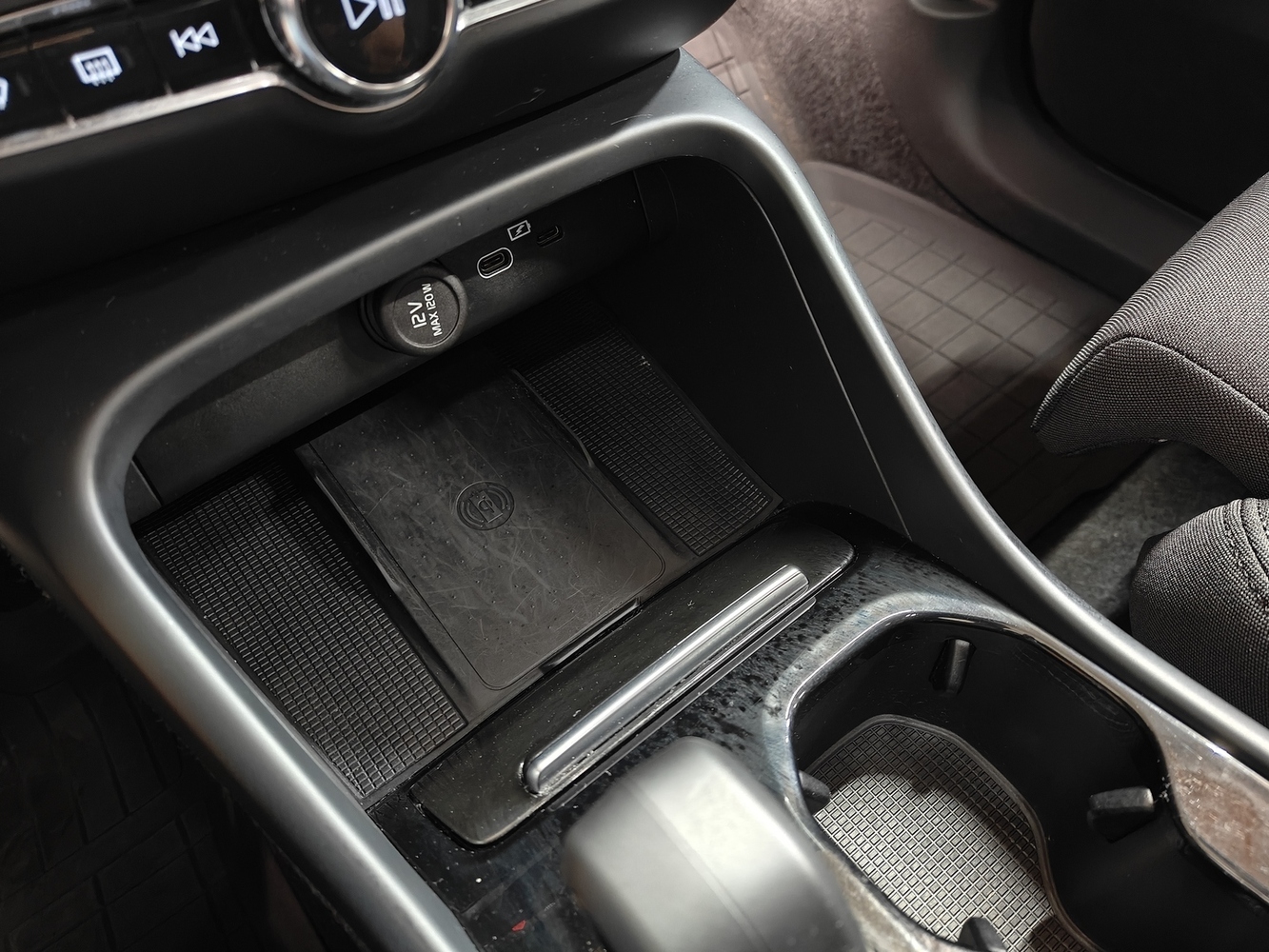 Volvo C40 vaihtoauto