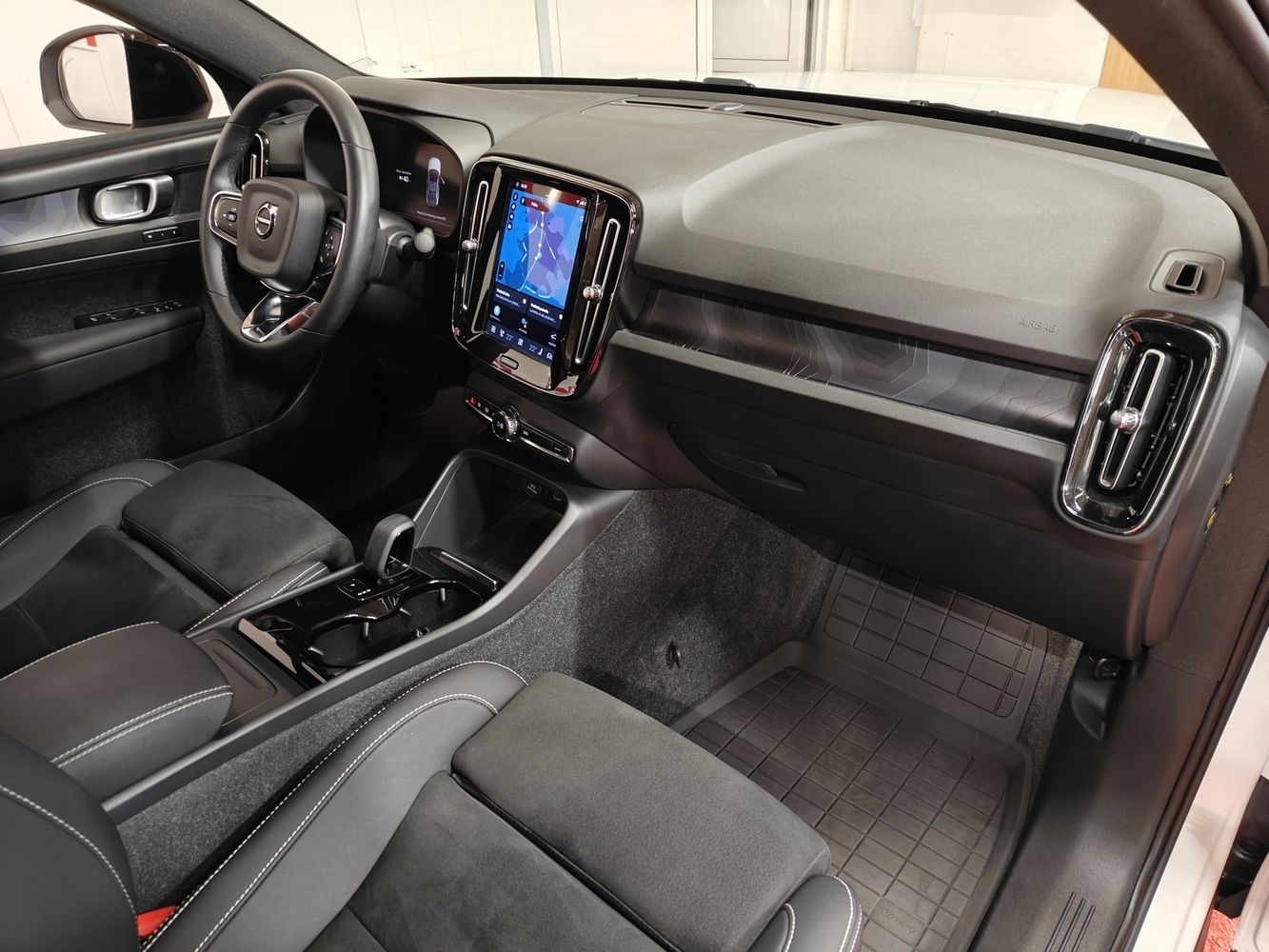 Volvo C40 vaihtoauto